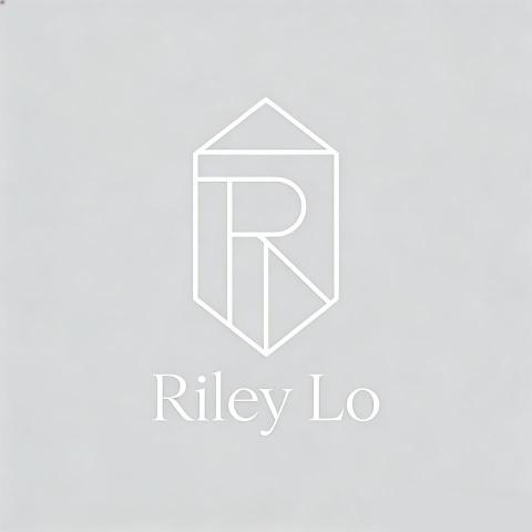 Riley Lo