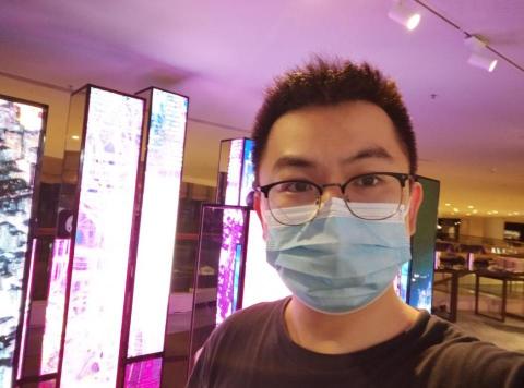 提供梳化清潔服務的專家黄先生