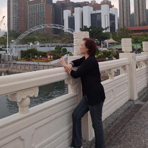 提供鐘點煮飯服務的專家百合花