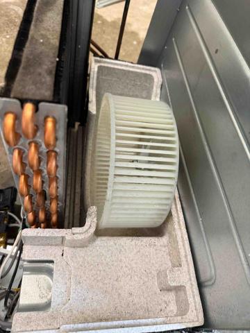 百順冷氣工程有限公司 - 窗口機清洗後