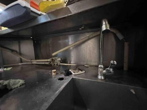 譚生 - 線路被破壞，供電設備損毁