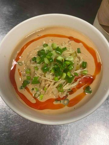 鄭善雲 - 擔擔面