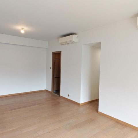 提供紮肚師課程服務的專家鑫亞一