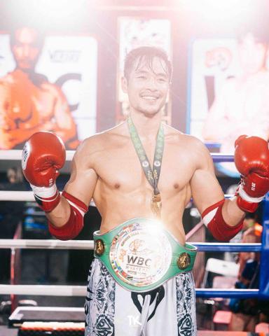 提供專業攝影會服務的專家Rocky Wong