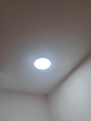 Tsz Yat Angus Ng - 客廳更換新款輕巧LED燈