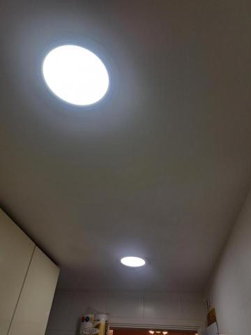 Tsz Yat Angus Ng - 廚房拆舊燈，裝上新吸頂LED燈