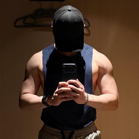 Max So - specialize in Personal Trainers