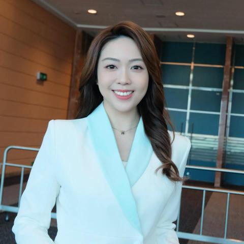 Iris Tong