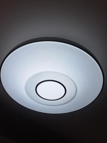 Tsz Yat Angus Ng - 拆下舊料，裝上新LED底胆，完成